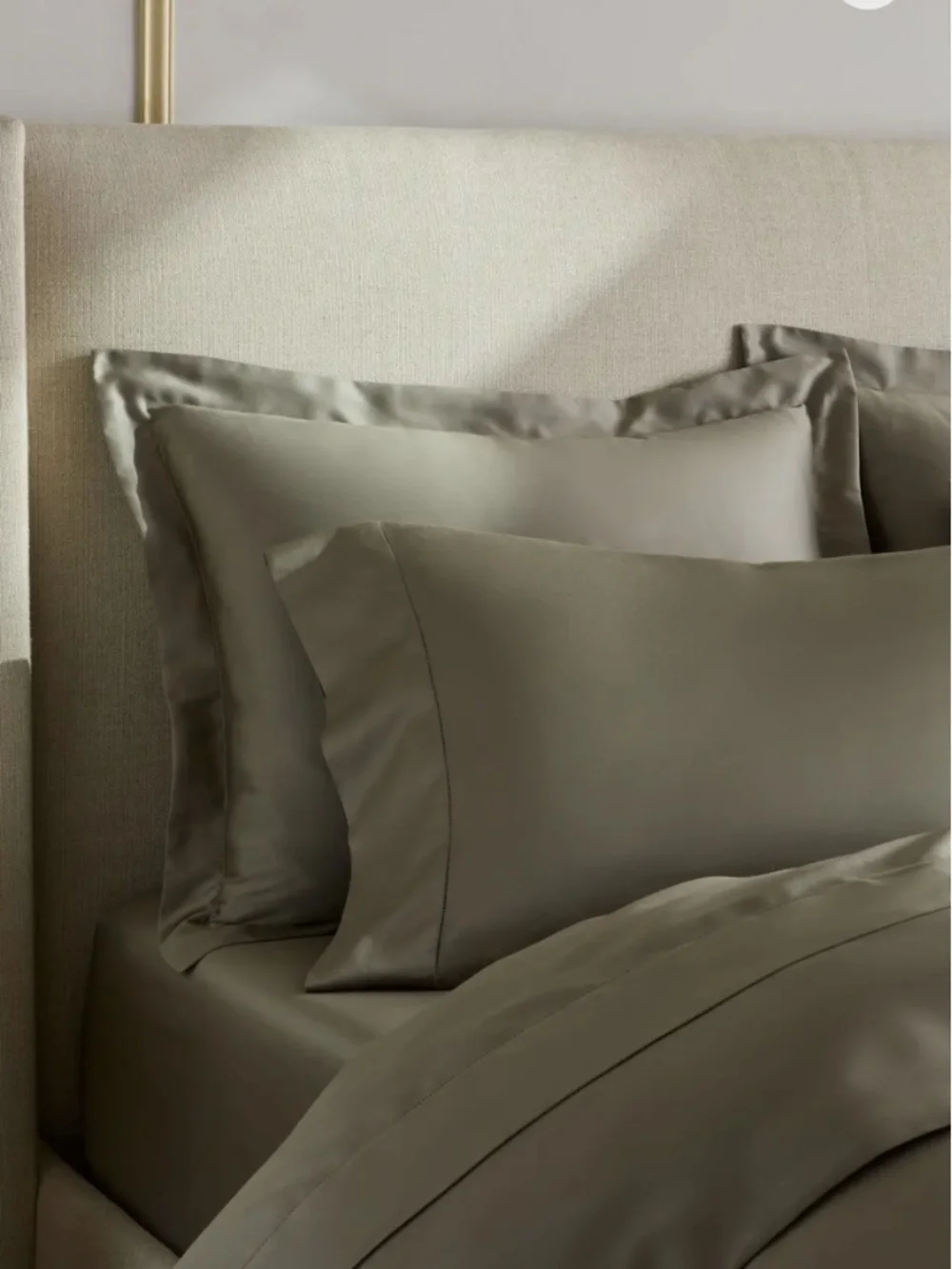 quince Signature Giza Cotton Sateen Pillowcase Set King Dried Sage